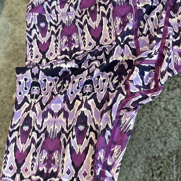 Prana women’s tribal print leggings purple size s EUC - Picture 3 of 10